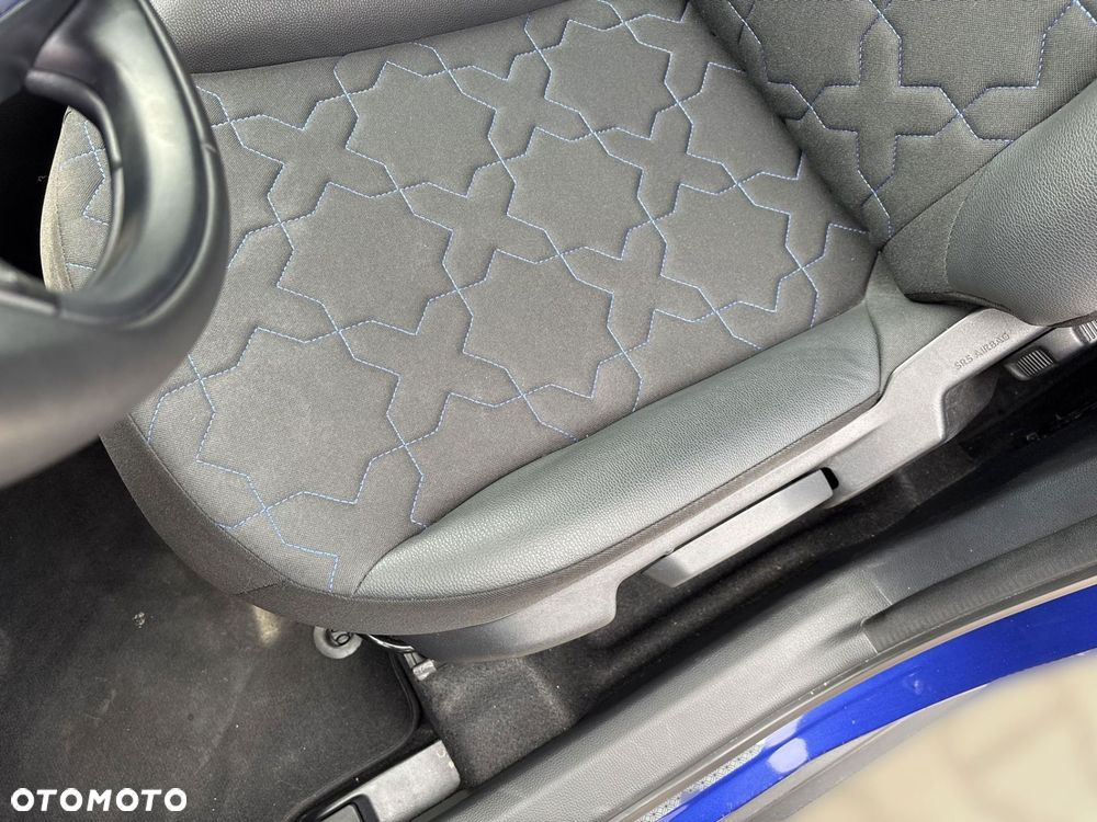 Toyota Aygo X 1.0 VVT-i Executive CVT - 12
