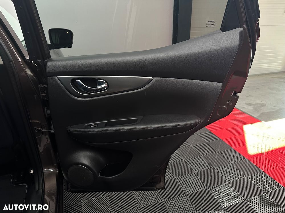 Nissan Qashqai 1.5 DCI N-CONNECTA - 24