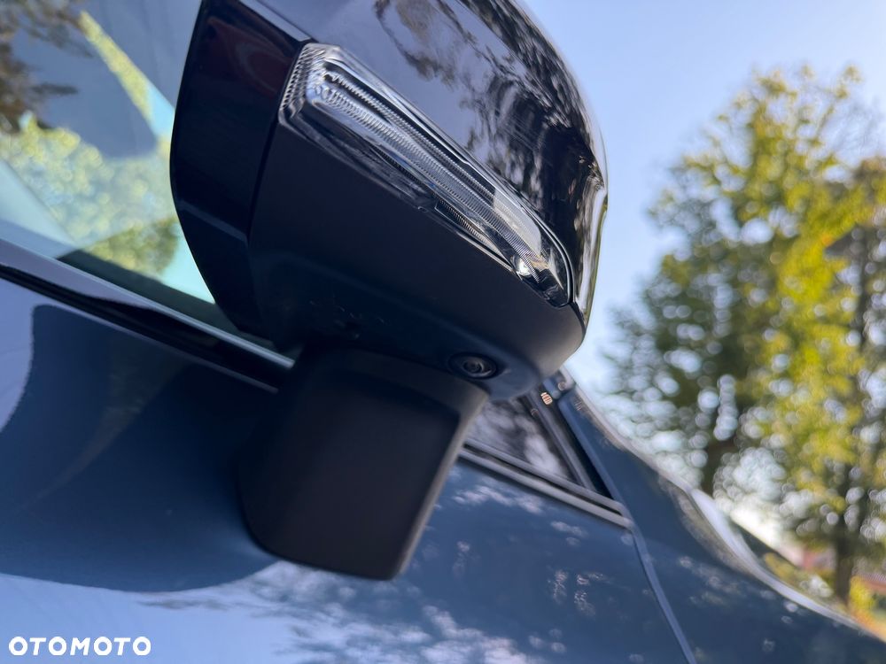 Volvo XC 60 B5 B AWD Plus Dark - 11