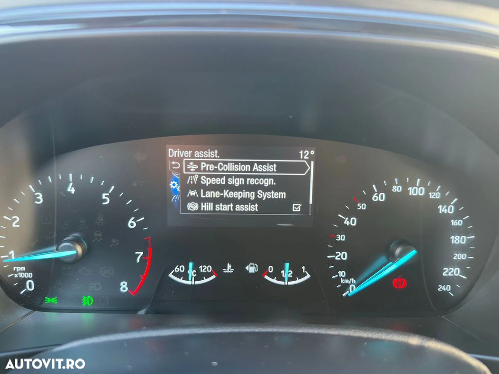 Ford Focus Turnier 1.0 EcoBoost Start-Stopp-System ST-LINE - 20