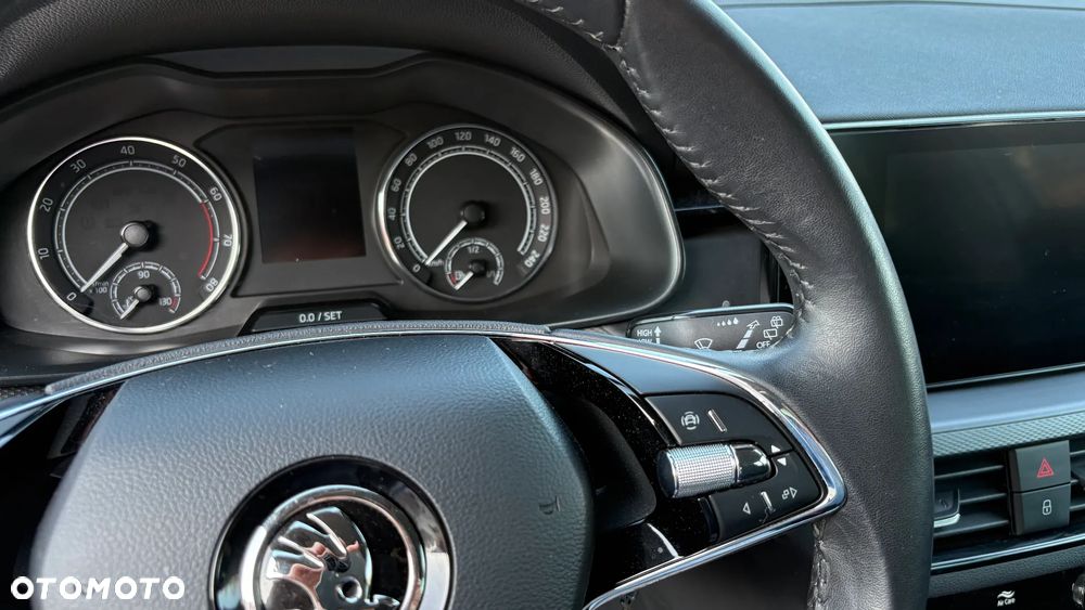 Skoda Kamiq 1.0 TSI Ambition DSG - 27