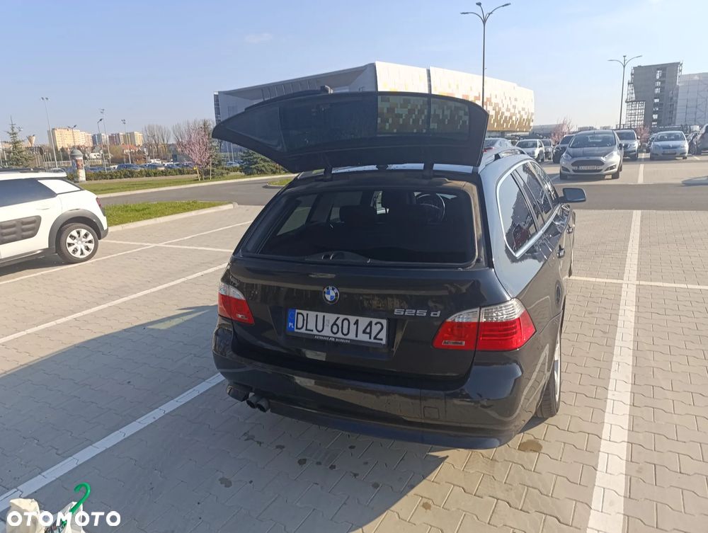 BMW Seria 5 525d - 13