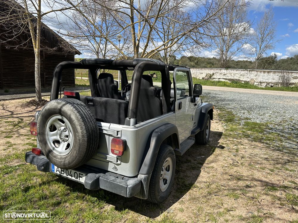 Jeep Wrangler - 20