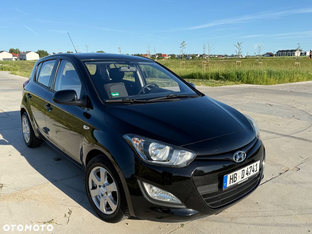 Hyundai i20 1.2 GO - 12