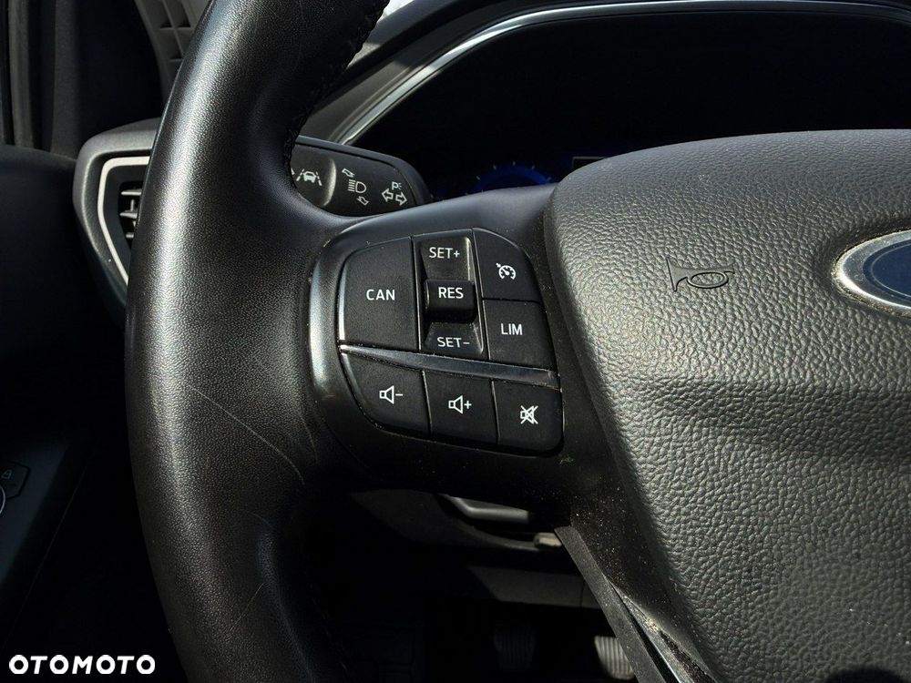 Ford Focus 1.0 EcoBoost Titanium X - 19