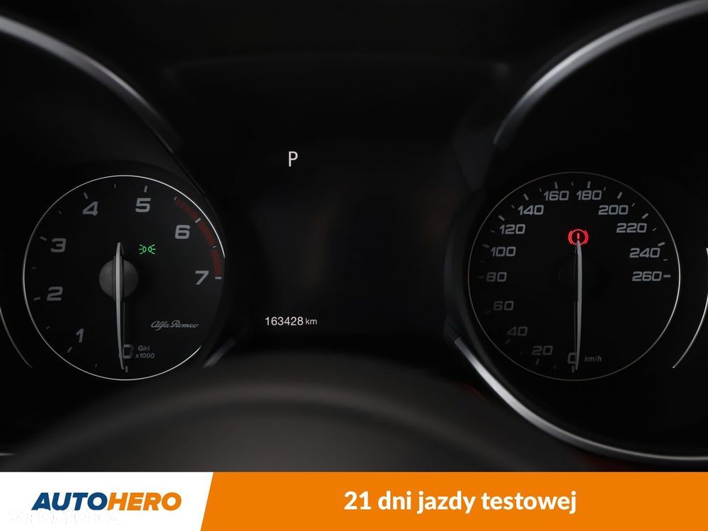 Alfa Romeo Stelvio - 19