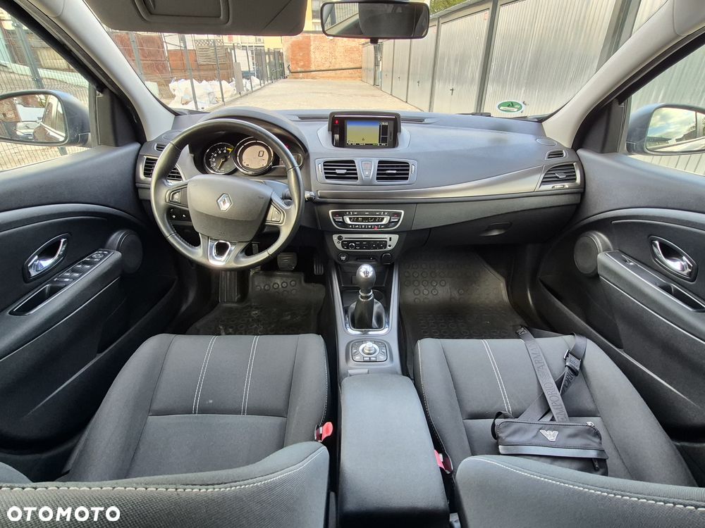 Renault Megane ENERGY TCe 130 Start & Stop Bose Edition - 16