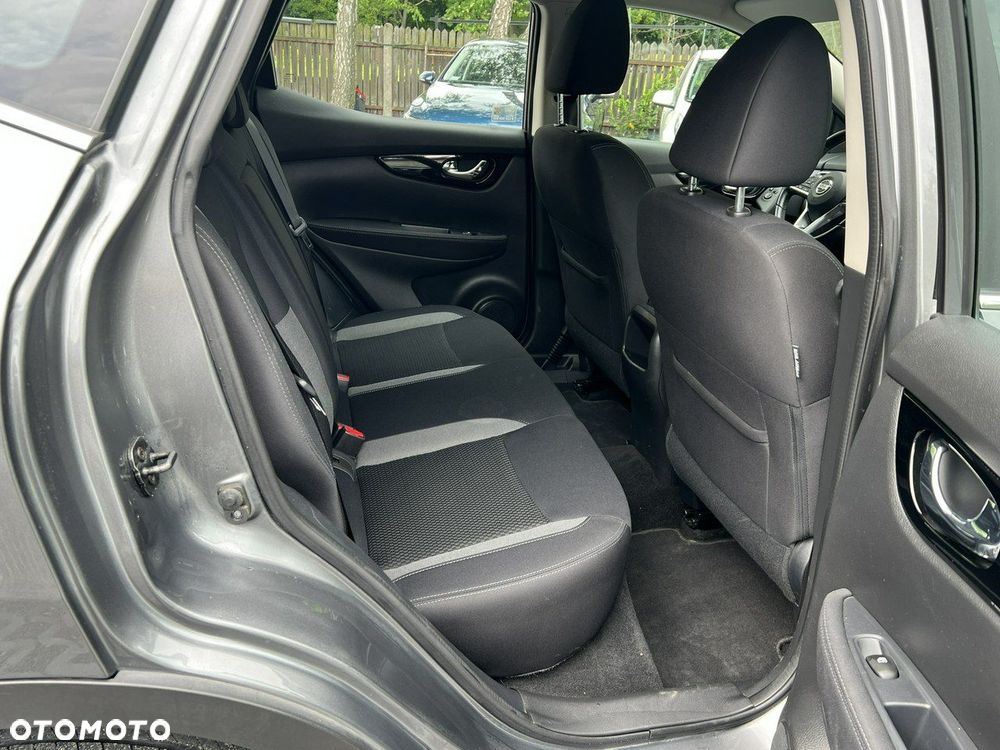 Nissan Qashqai 1.3 DIG-T N-Style DCT - 28