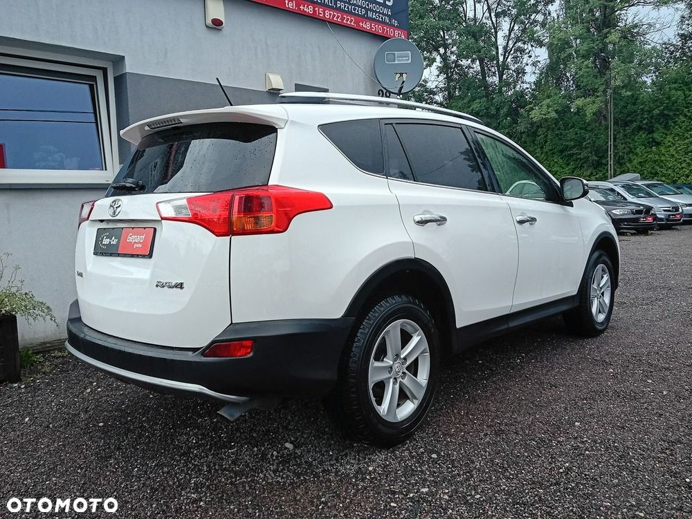 Toyota RAV4 - 4