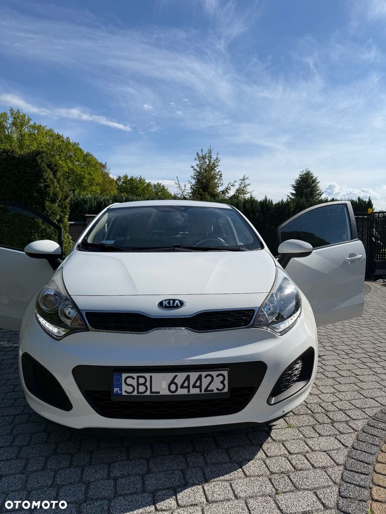 Kia Rio - 24