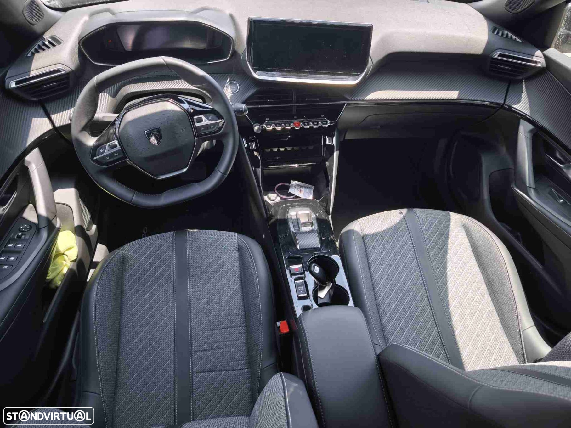 Peugeot e-2008 50 kWh Allure - 7