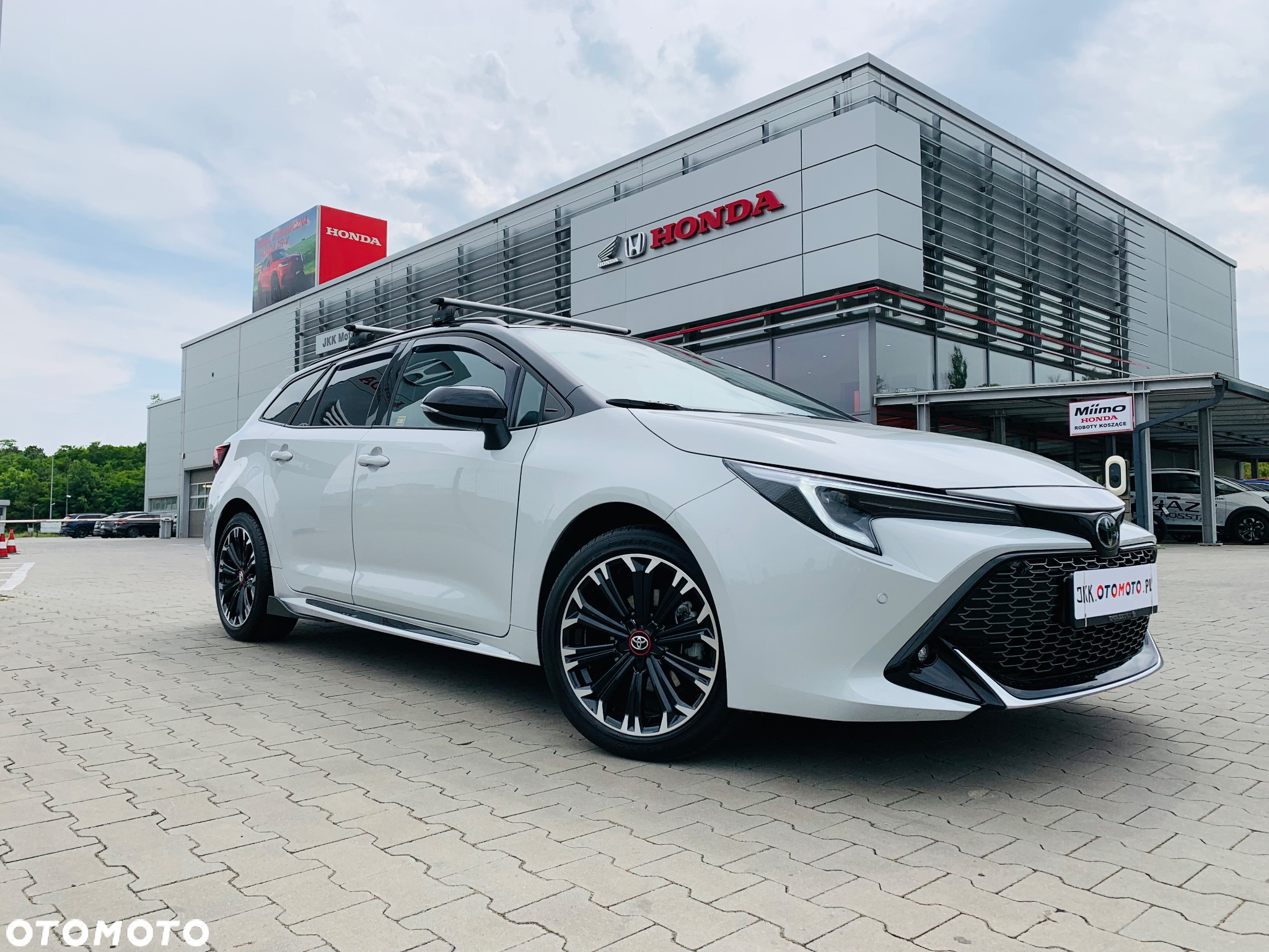 Toyota Corolla 1.8 Hybrid GR Sport Dynamic - 2
