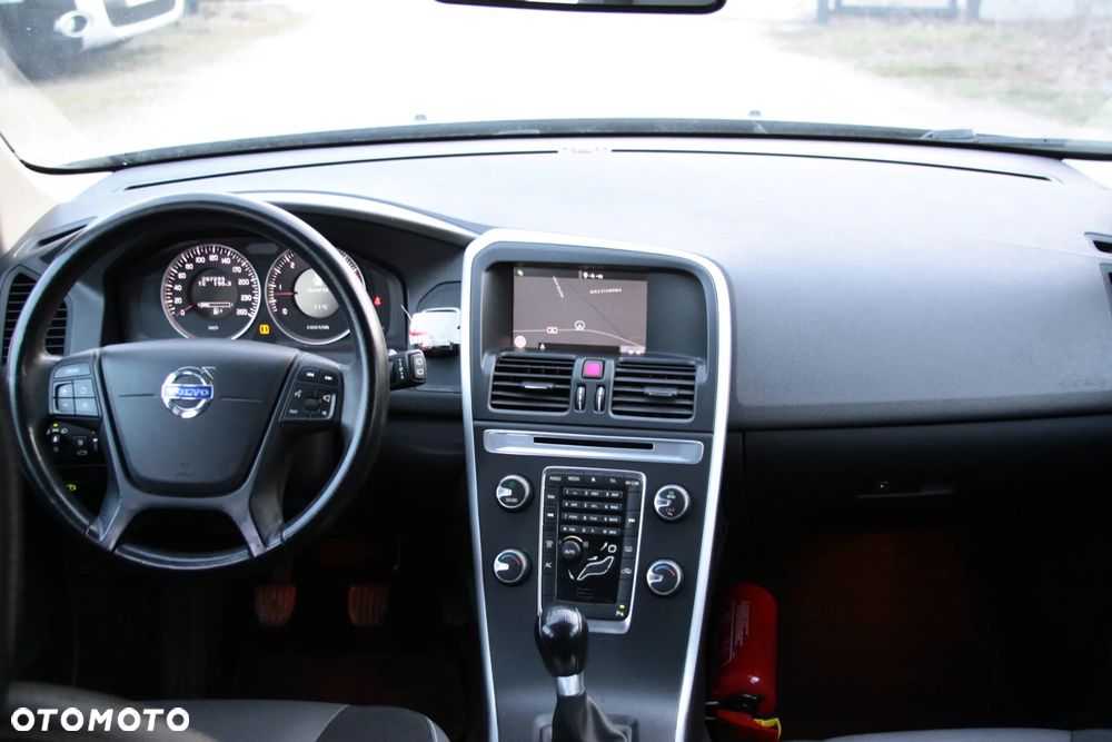 Volvo XC 60 D4 Momentum - 14