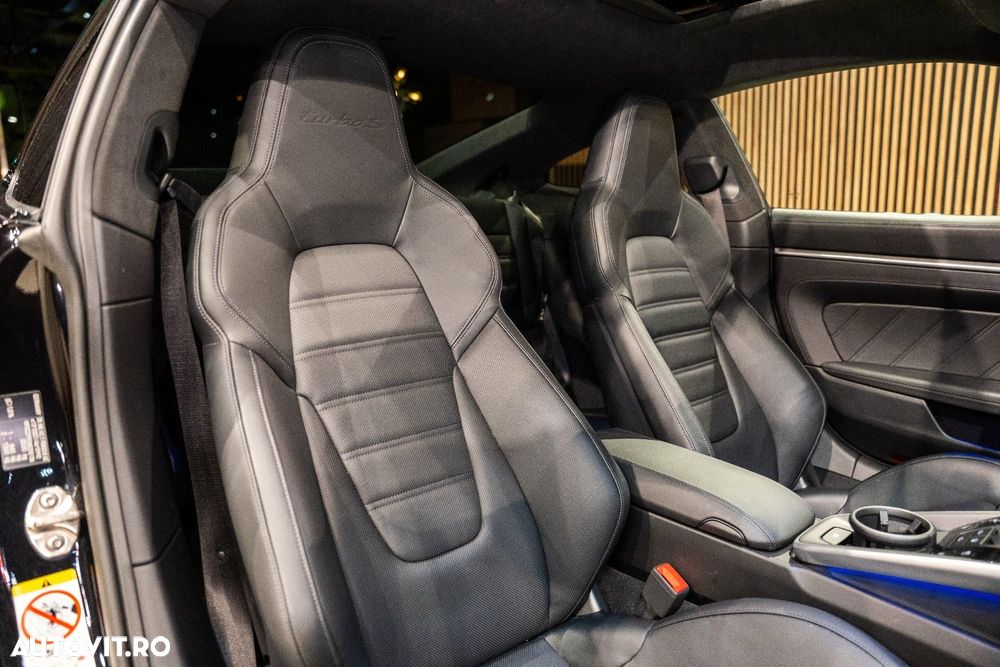 Porsche 992 TURBO S - 27