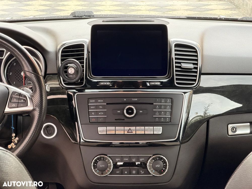 Mercedes-Benz GLE 350 d 4MATIC 9G-TRONIC AMG Line - 13