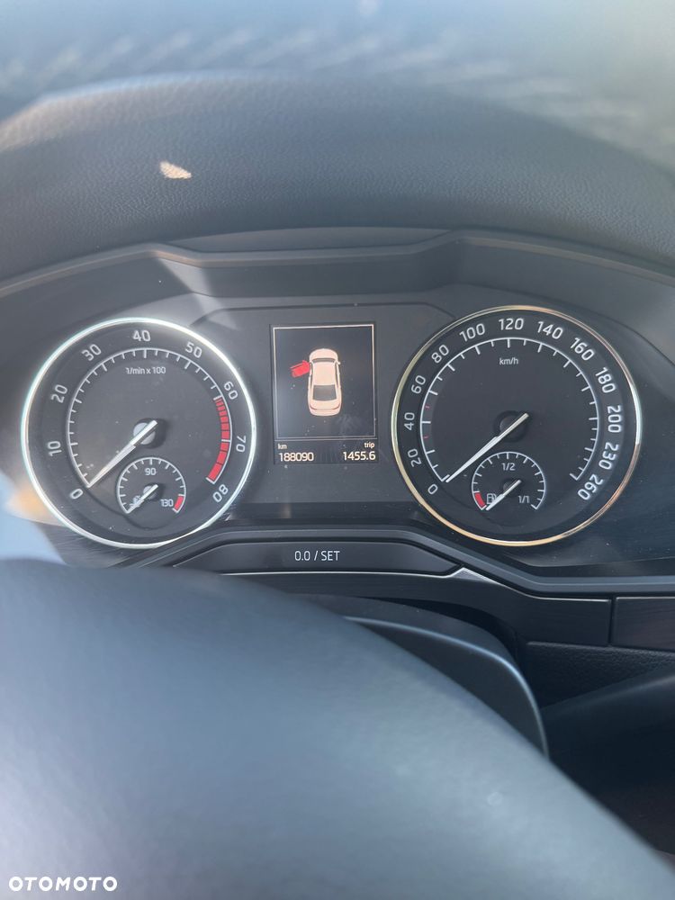 Skoda Superb 2.0 TSI 4x4 L&K DSG - 11