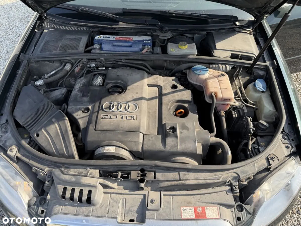 Audi A4 Avant 2.0 TDI DPF Quattro - 32