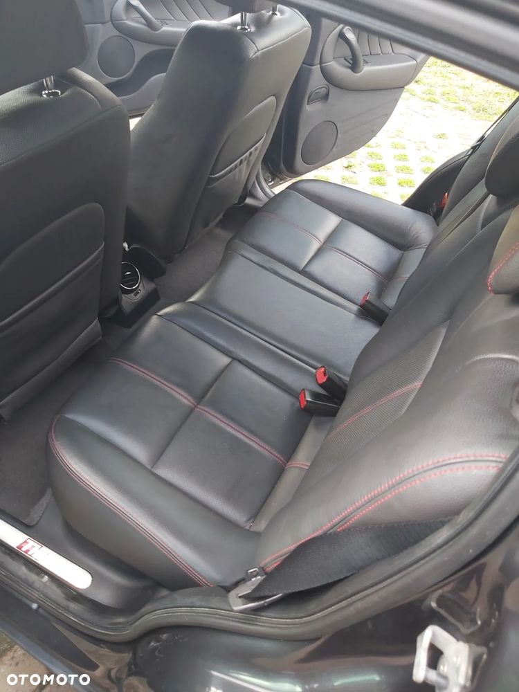 Alfa Romeo 147 1.9 JTD 16V Progress - 18
