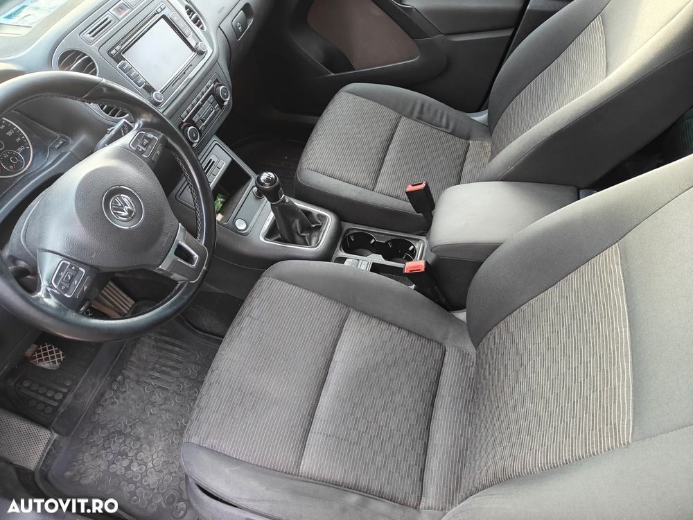 Volkswagen Tiguan - 8