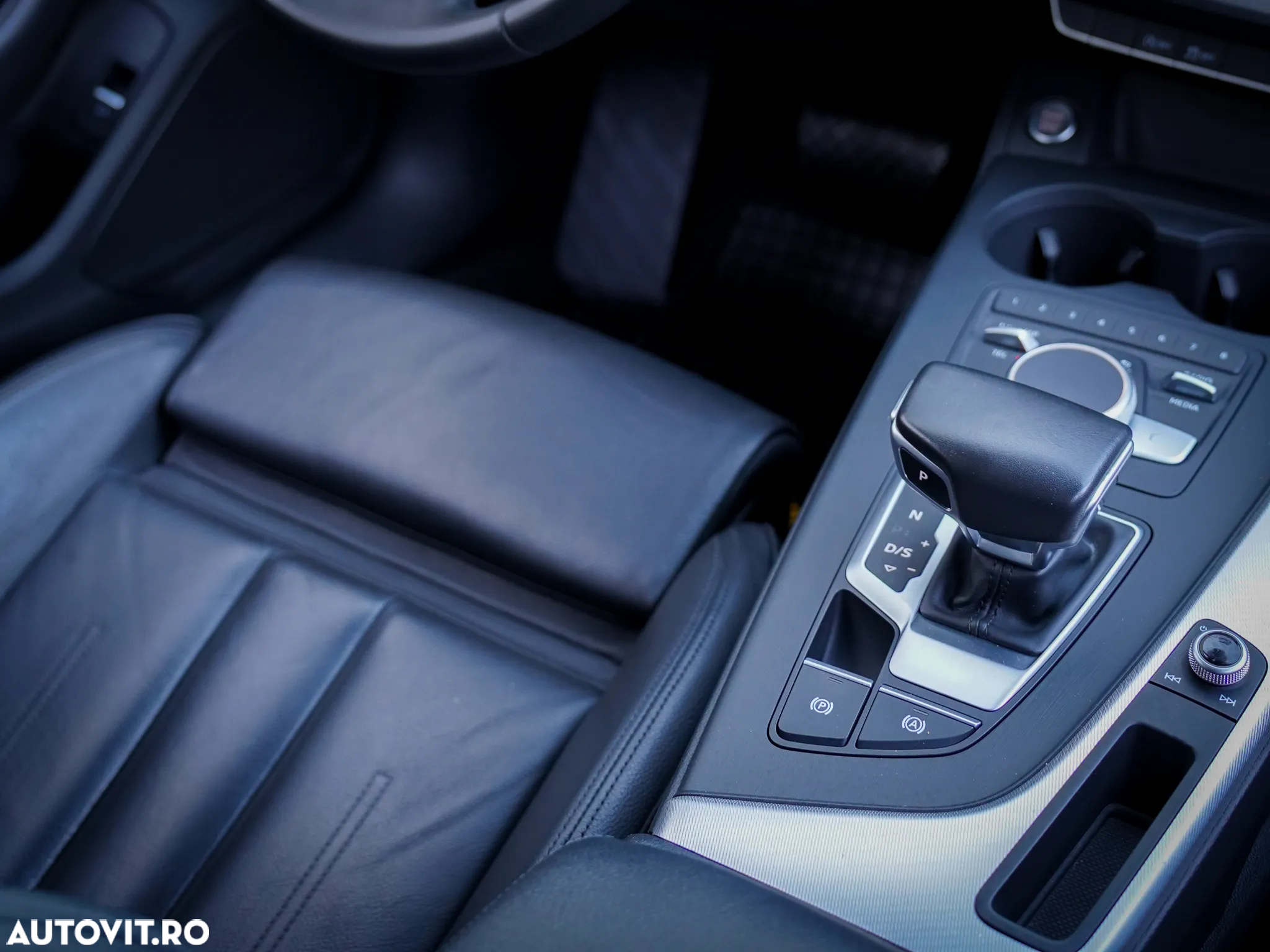 Audi A4 Avant 2.0 TDI S tronic Sport - 24