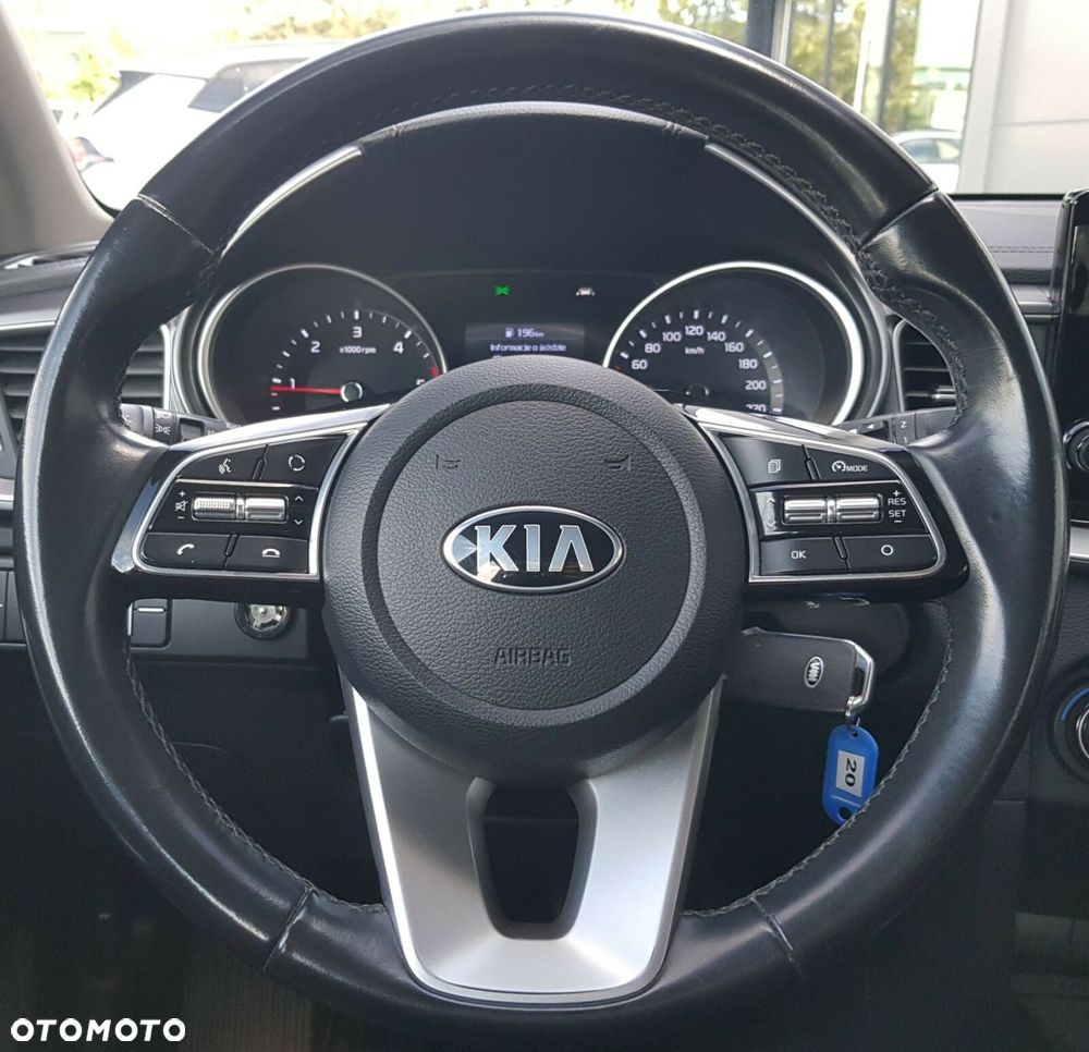 Kia Ceed 1.6 CRDi mHEV M - 21