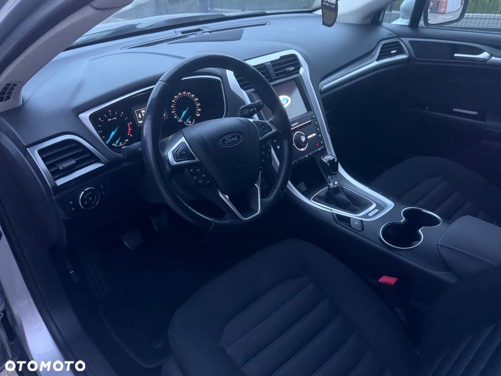 Ford Mondeo - 7