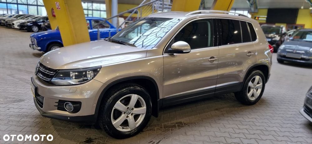 Volkswagen Tiguan 2.0 TDI 4Mot Perfectline R-Style - 5