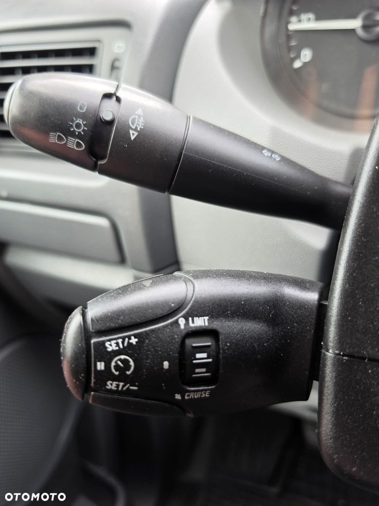 Peugeot EXPERT - 16