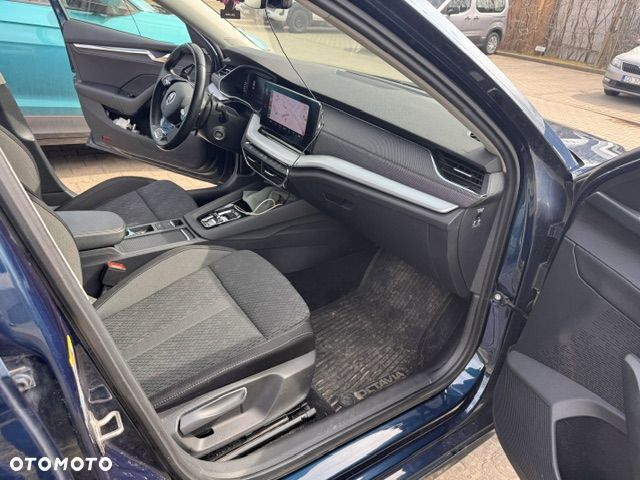 Skoda Octavia 2.0 TDI SCR 4x4 Style DSG - 10