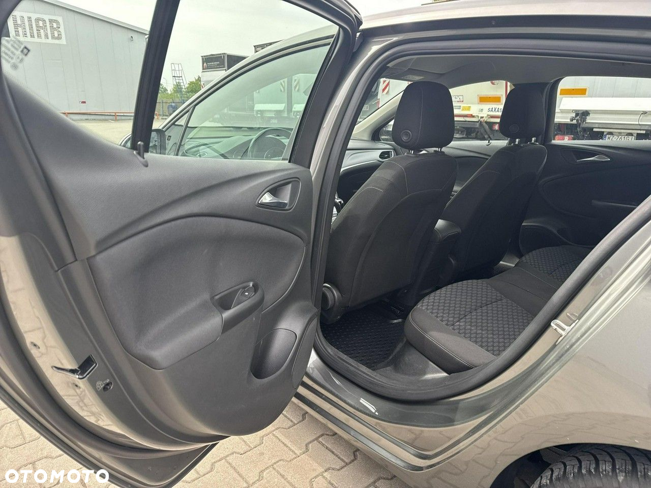 Opel Astra V 1.4 T Edition S&S - 14