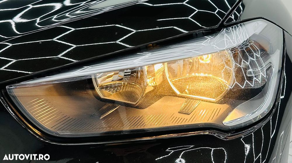 BMW X1 xDrive18d xLine - 11