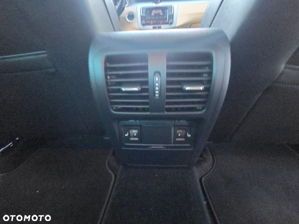 Volkswagen CC 2.0 TDI BlueMotion Technology DSG - 31