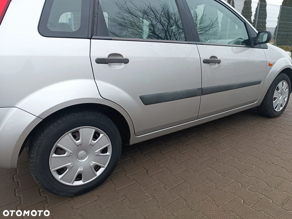 Ford Fiesta 1.4 Connection - 17