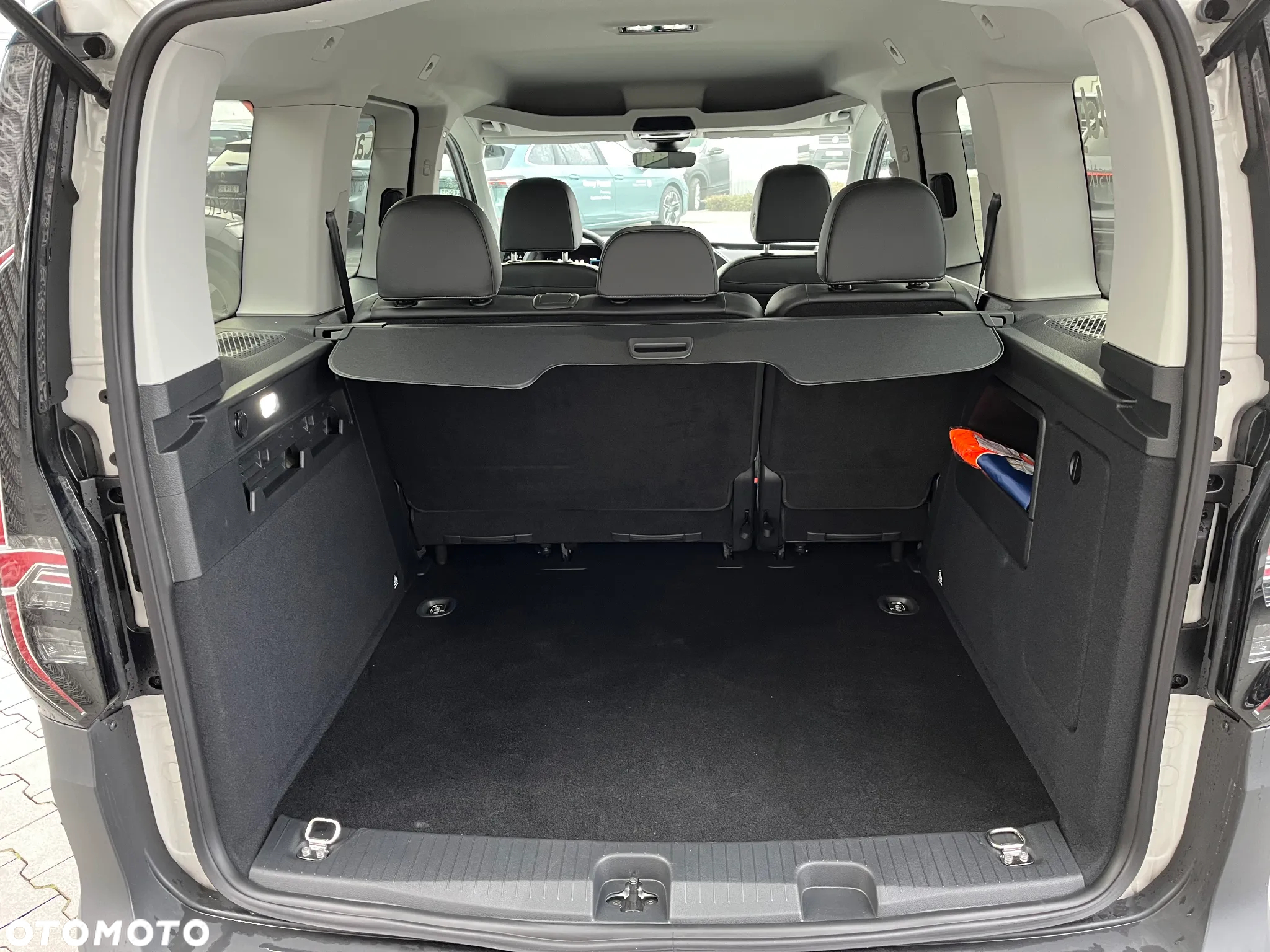 Volkswagen Caddy 2.0 TDI PanAmericana DSG - 9