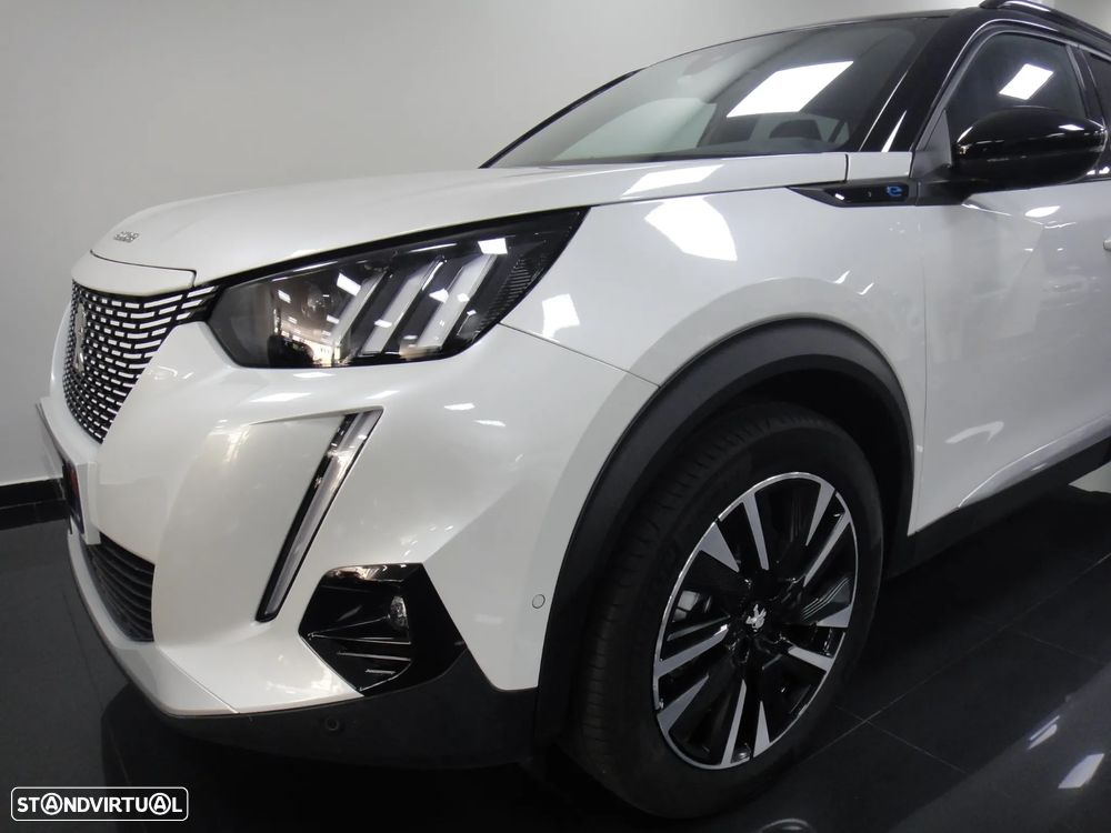 Peugeot e-2008 50 kWh GT Line - 3