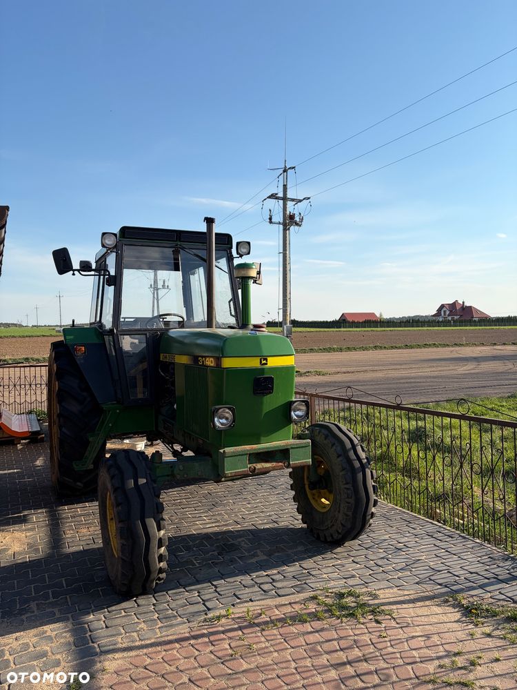 John Deere 3140 - 1