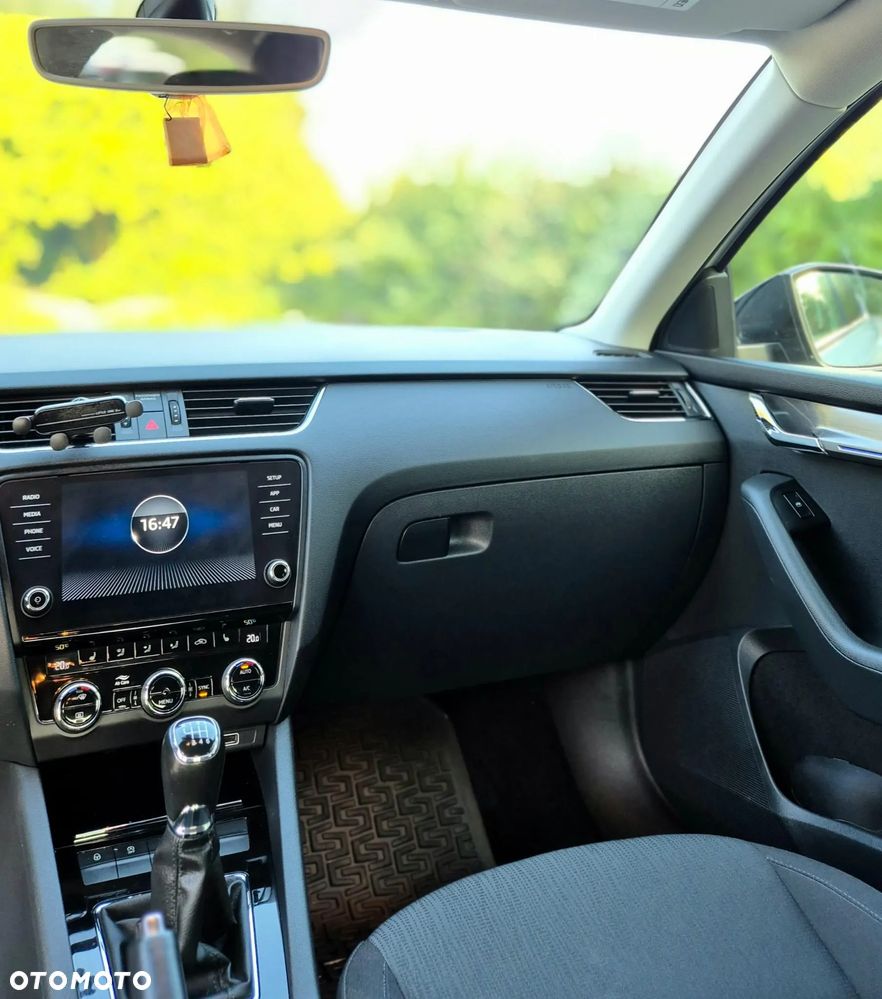 Skoda Octavia 1.5 TSI ACT Style - 11