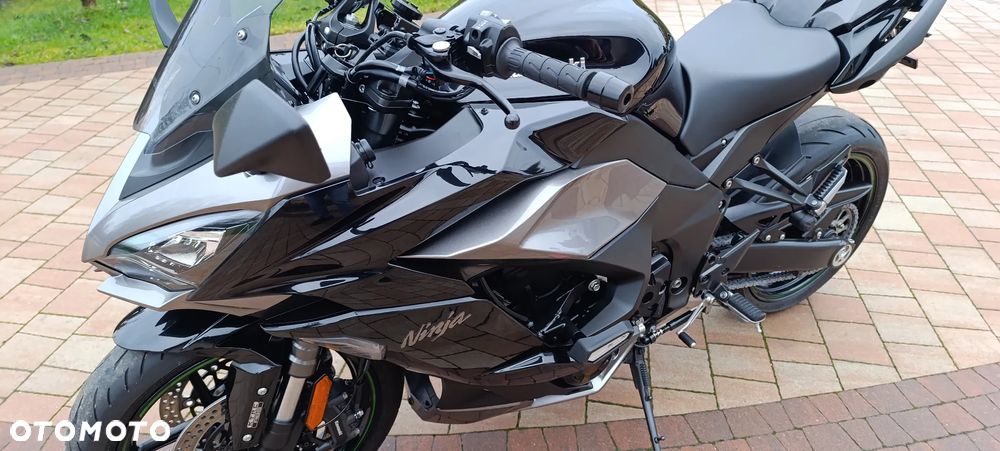 Kawasaki Ninja 1000 SX - 15
