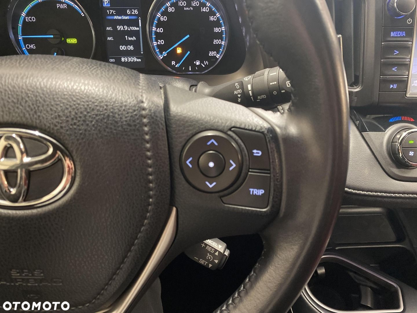 Toyota RAV4 - 14