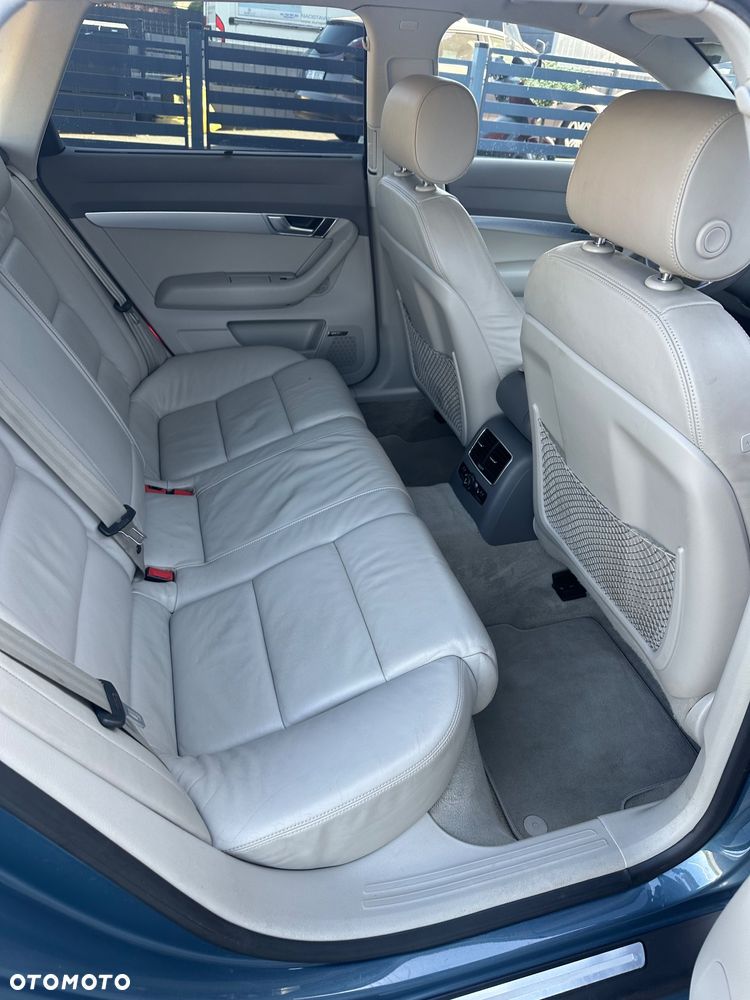Audi A6 Avant - 11