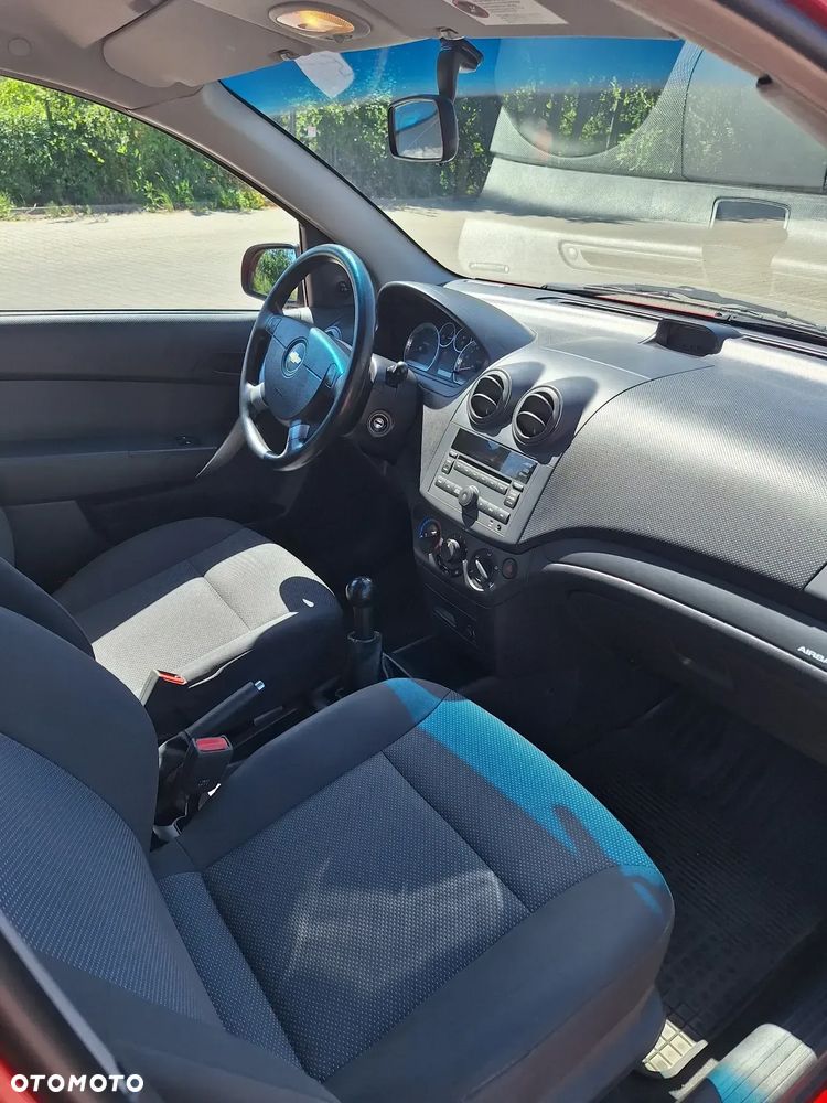 Chevrolet Aveo 1.2 16V Base / Classic - 13