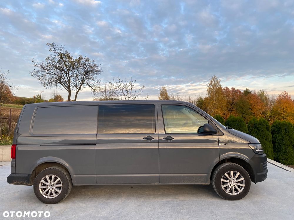 Volkswagen Transporter 2019 photo 2
