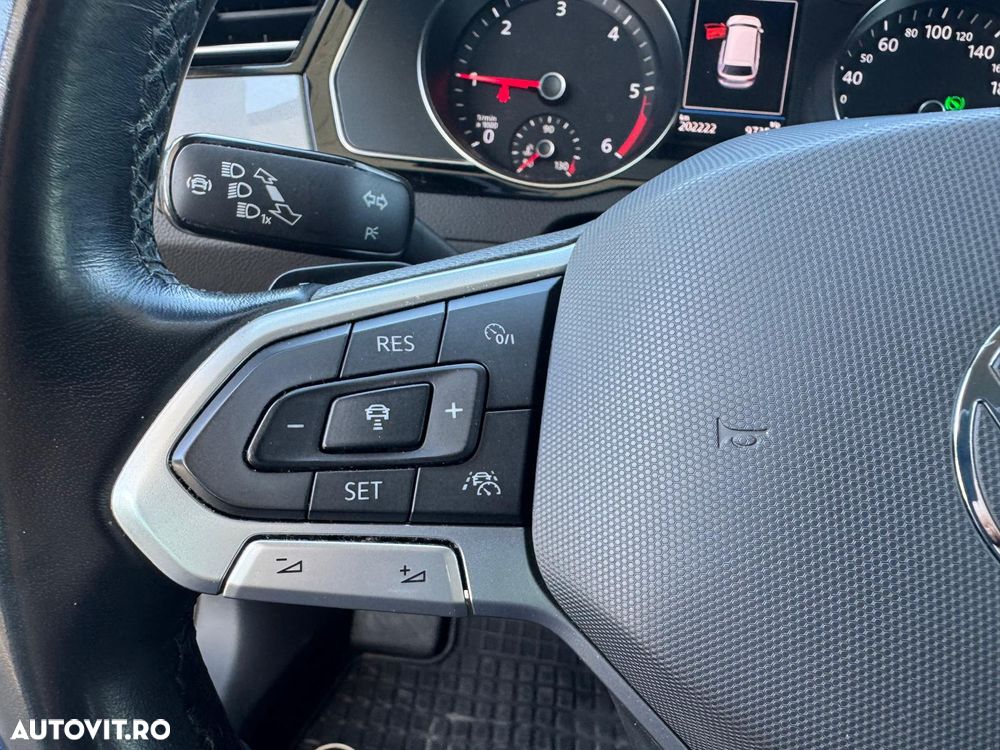 Volkswagen Passat 2.0 TDI DSG Comfortline - 17