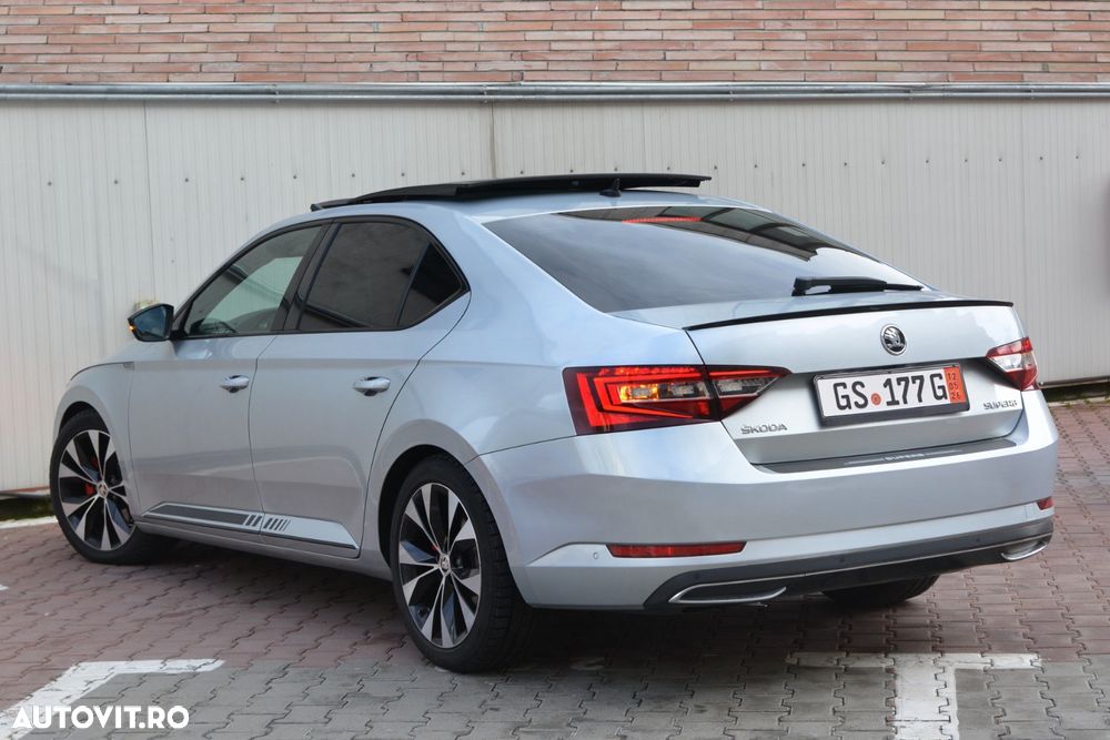 Skoda Superb 2.0 TDI DSG Sportline - 3