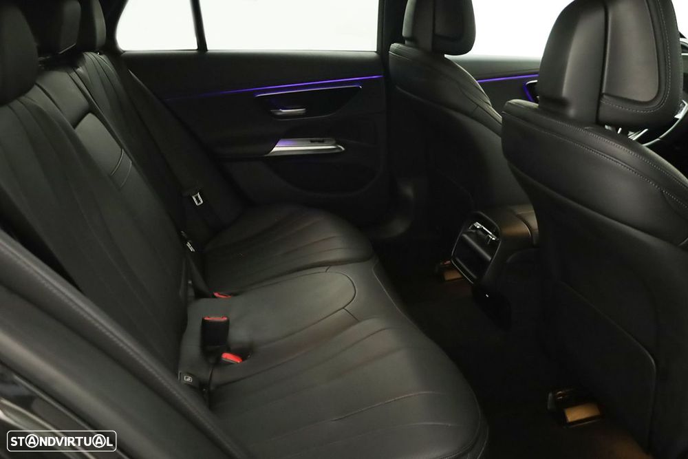 Mercedes-Benz E 300 e Avantgarde - 23