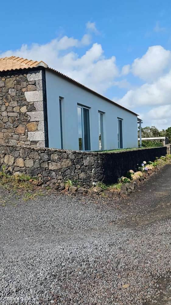 Moradia na Ilha do Pico - ARCOS - Grande imagem: 4/17