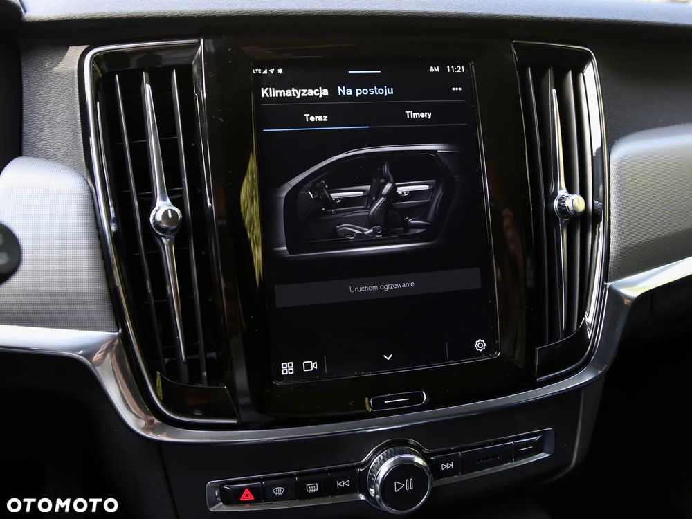 Volvo V90 Cross Country B4 D AWD Plus - 28