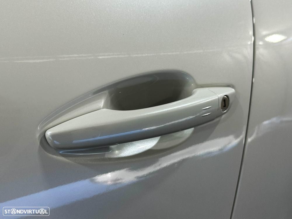 Peugeot 3008 1.6 Hybrid GT Pack e-EAT8 - 18