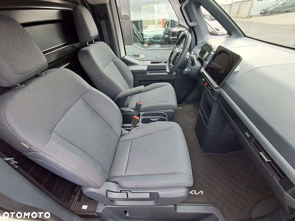 Kia PV5 - 6