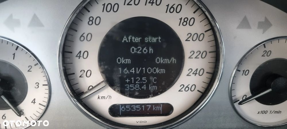 Mercedes-Benz Klasa E - 22